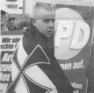 Nazi-Demo am 19.09.98 in Rostock